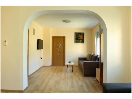 Clover- 2, Ruse (photo 9)