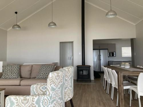 Seafront! Home in Boggomsbay in Boggomsbaai