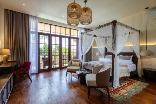 Queen Room with Balcony room in Plawa Laguna Bali