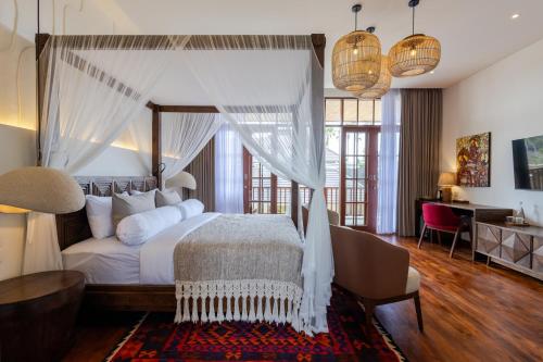 King Room with Balcony room in Plawa Laguna Bali