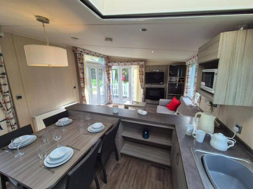 Kitchen, Pine & Tide Escape 219 Parkdean White Acres Newquay in White Cross