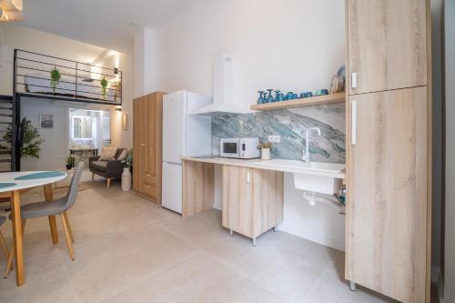 RM1 - Loft Valencia cómodos estudios dúplex cerca a la Avenida del Puerto, Valencia (foto 7)