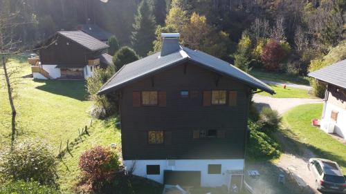 Chalet, vue sur la vallée, Domaine skiable Grand Massif, Morillon (photo 3)