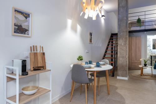 RM1 - Loft Valencia cómodos estudios dúplex cerca a la Avenida del Puerto, Valencia (foto 6)