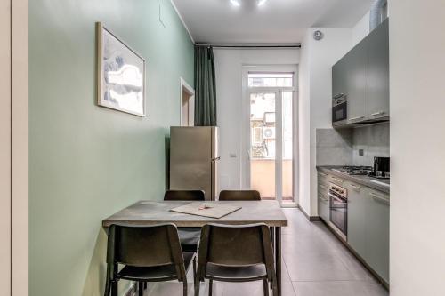 New Flat Near Termini Station, Roma (foto 7)
