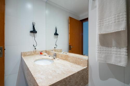 Luxury Double Room image 6