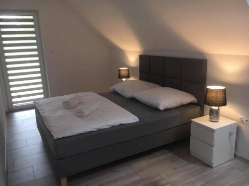 Dolina Złotego Potoku (Dolina Zlotego Potoku) in Jarnoltowek