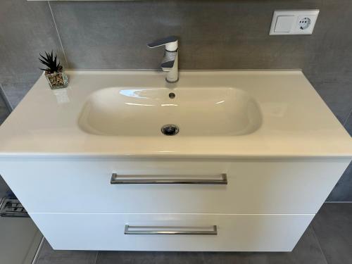 Moderne FerienWohnung NeuBau Merzig Moderne FerienWohnung NeuBau Merzig