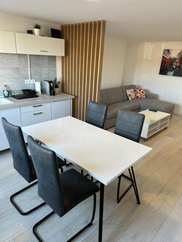 Moderne FerienWohnung NeuBau Merzig Moderne FerienWohnung NeuBau Merzig