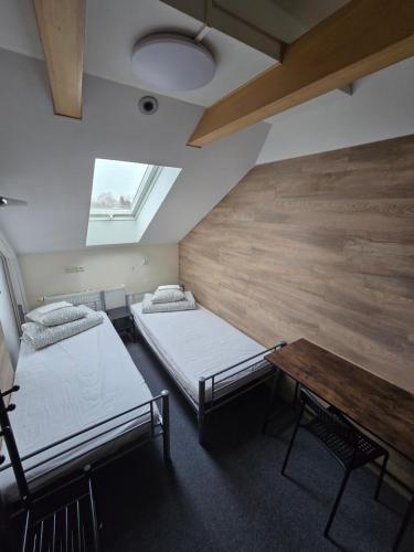 Rooms4Rest Skibicka - Private rooms for tourists, Varsavia