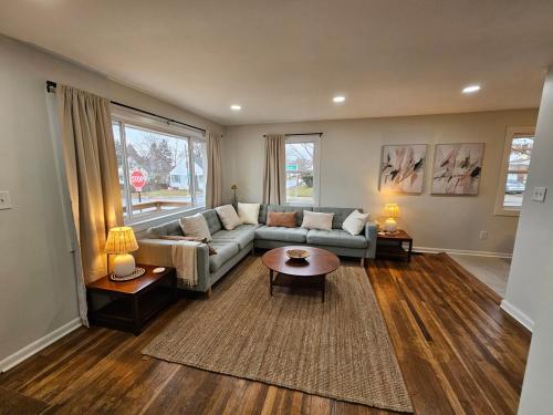 Clintonville Charmer - Central, Arcade, Selfie Wall in เวิร์ธิงตัน