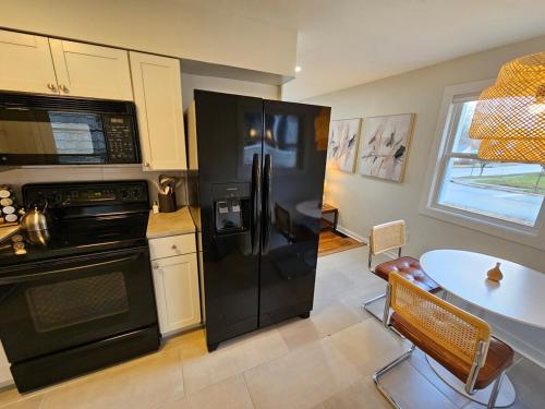 Clintonville Charmer - Central, Arcade, Selfie Wall in เวิร์ธิงตัน