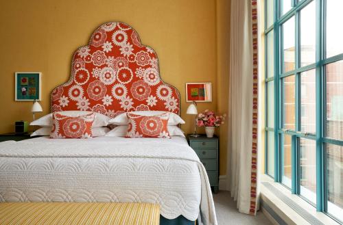 Deluxe Room image 4