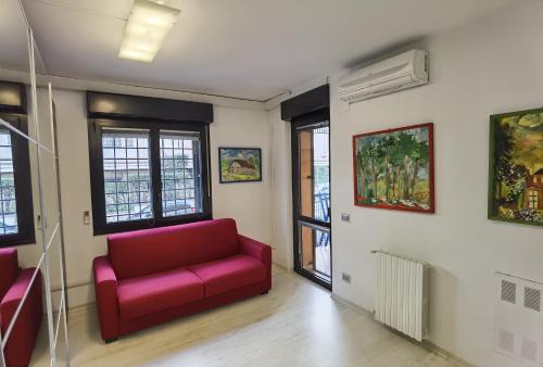 Ballarin Studio Apartment for Business Travels and Holidays, Rome (photo 3)