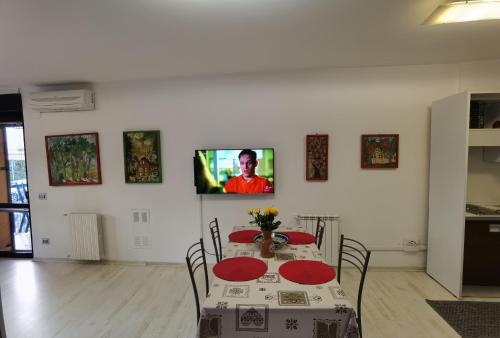 Ballarin Studio Apartment for Business Travels and Holidays, Rome (photo 4)