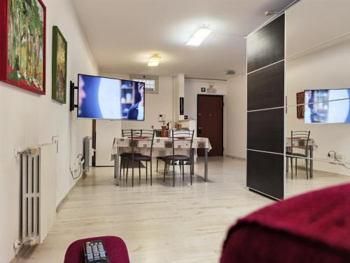 Ballarin Studio Apartment for Business Travels and Holidays, Rome (photo 2)
