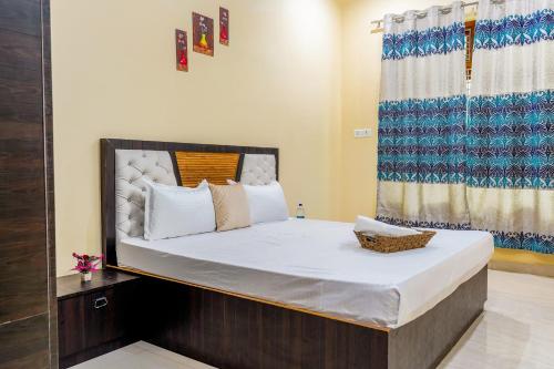 Usha Residency near Maharaja Banaras Vidya Mandir Museum