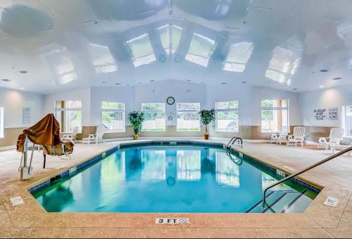 The Islander- Luxurious Beach Property in Hilton Head Island Waterfront