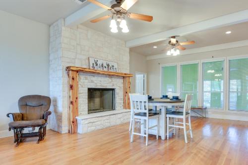 Serene 50-Acre Nature Retreat Near Melissa & Anna in Weston (TX)