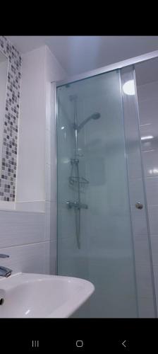 Cozy Modern Luxe Escape in Lee Chapel North