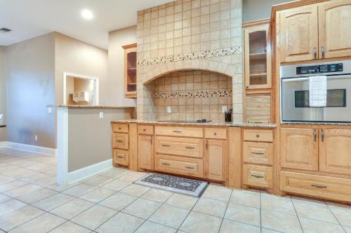 Serene 50-Acre Nature Retreat Near Melissa & Anna in Weston (TX)