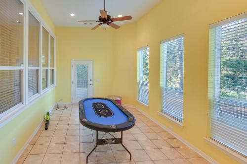 Serene 50-Acre Nature Retreat Near Melissa & Anna in Weston (TX)