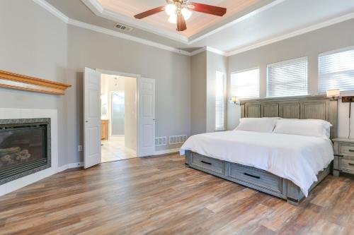 Serene 50-Acre Nature Retreat Near Melissa & Anna in Weston (TX)
