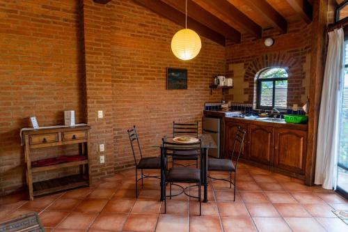 Konyha, Cabin Getaway in Tepoztlán Hills (Cabin Getaway in Tepoztlan Hills) in San Pedro