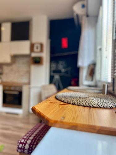 ADM Cozy Apartment in City Center - Netflix, Coffee, AC, Bratislava (fotografie 9)