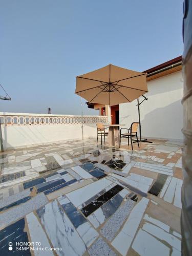 Skats, Empress White House Accra in Tema
