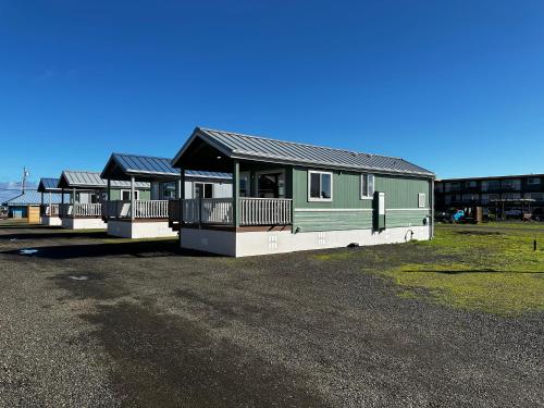 Westport Inn Cabins - image 10