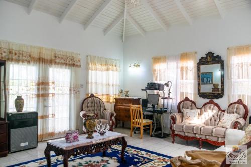 Miss J's Vacation Rental in วิยู ฟอร์
