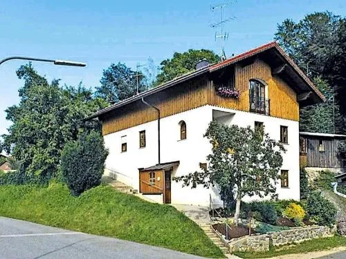 Gemütliche Ferienwohnung mit Garten in Zenting in Zenting, Deutschland