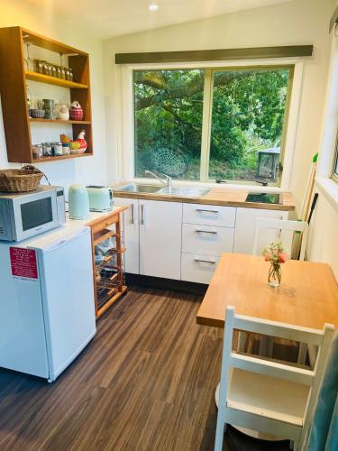 ห้องครัว, Wattle Creek Cottage with Breakfast Basket in แอมเบอร์ลีย์