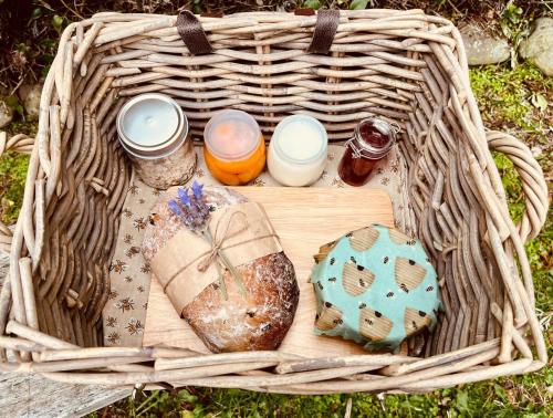 อาหารและเครื่องดื่ม, Wattle Creek Cottage with Breakfast Basket in แอมเบอร์ลีย์