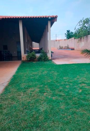 Otimo rancho com churrasqueira - Miguelopolis SP