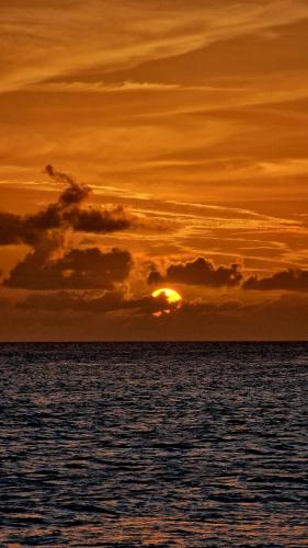 3BR 2Bths-Enjoy 2 sides of Sint Maarten in Oyster Pond