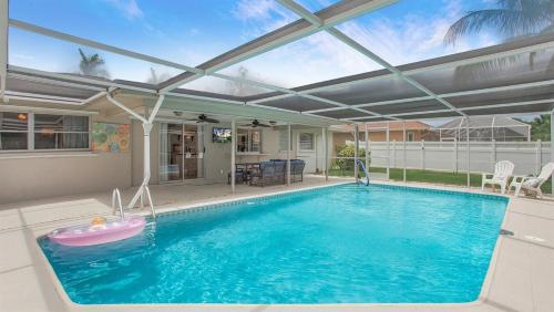 5 Star Experience, Heated Pool close to Everything, Cape Coral