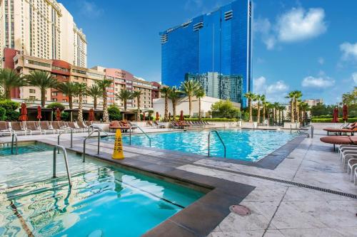 MGM Signature 1BR with Balcony 08714, Las Vegas (photo 3)