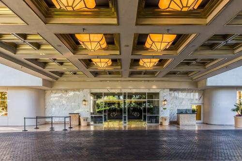 MGM Signature 1BR with Balcony 08714, Las Vegas (photo 6)