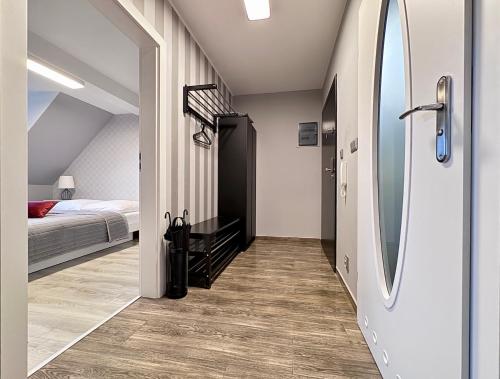 One-Bedroom Apartment with City View image 8