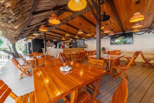 Restaurant, Pao Pao Cartagena in Rosario Islands