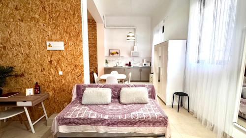 Soho Boho Apartments - with sunny rooftop terrace and fiber optic internet