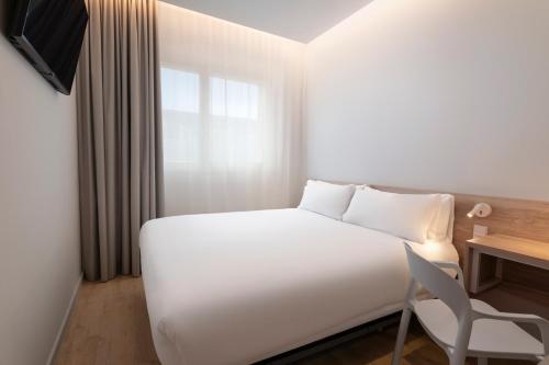 1 twin bed