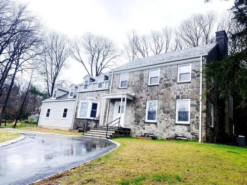 Unterkunft von außen, Lin Wood Retreat in Plainfield (NJ)