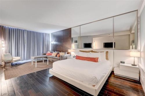 Beautiful Mountain-Views Studio at the Palms 11307 Beautiful Mountain-Views Studio at the Palms 11307