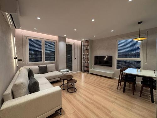 New Chic Apartment, Central, Tirana