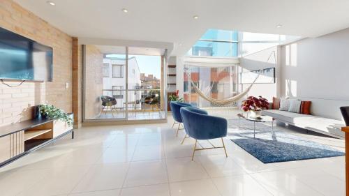CM LIVING 3 Hab, calle 109, Parking gratis