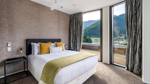 The Cove Penthouse- Lake Views- Free Parking- AC- BBQ - image 7