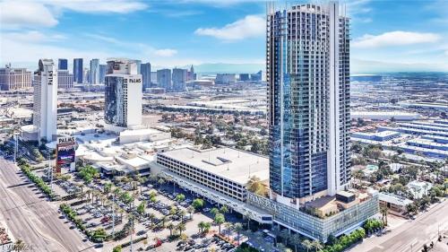 Luxury 1BR Palms STRIP VIEW BALCONY ACCESS 37322, Las Vegas (zdjęcie 9)